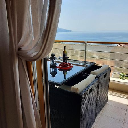 Apartment-Hotel Vila Petrovic-Becici Budva Bagian luar foto
