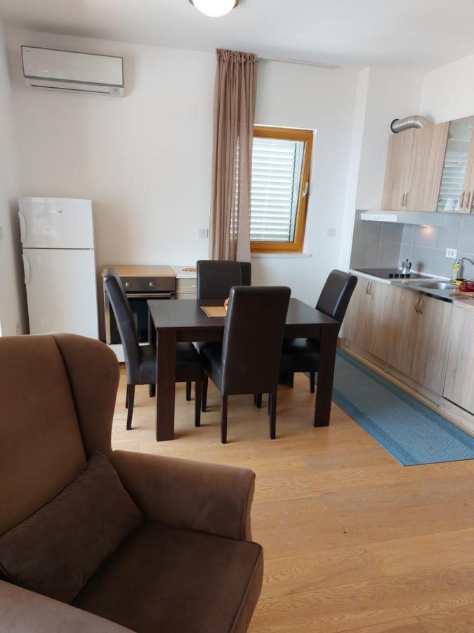 Apartment-Hotel Vila Petrovic-Becici Budva Bagian luar foto