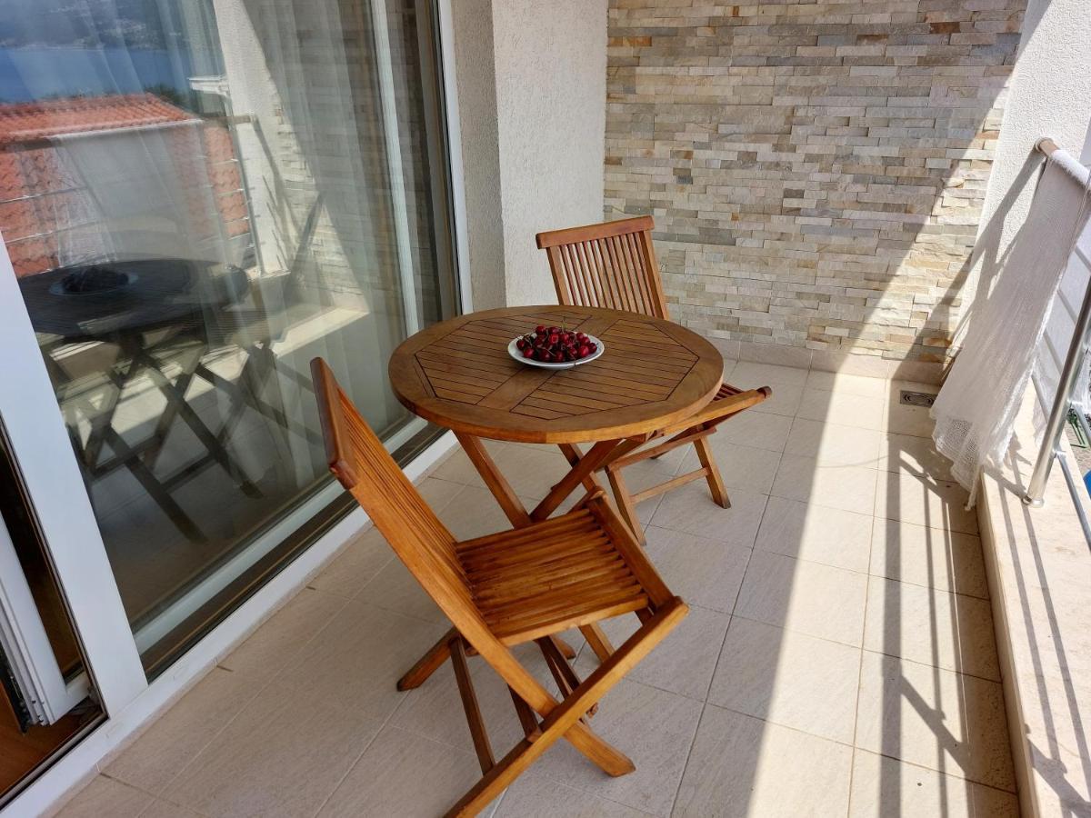 Apartment-Hotel Vila Petrovic-Becici Budva Bagian luar foto