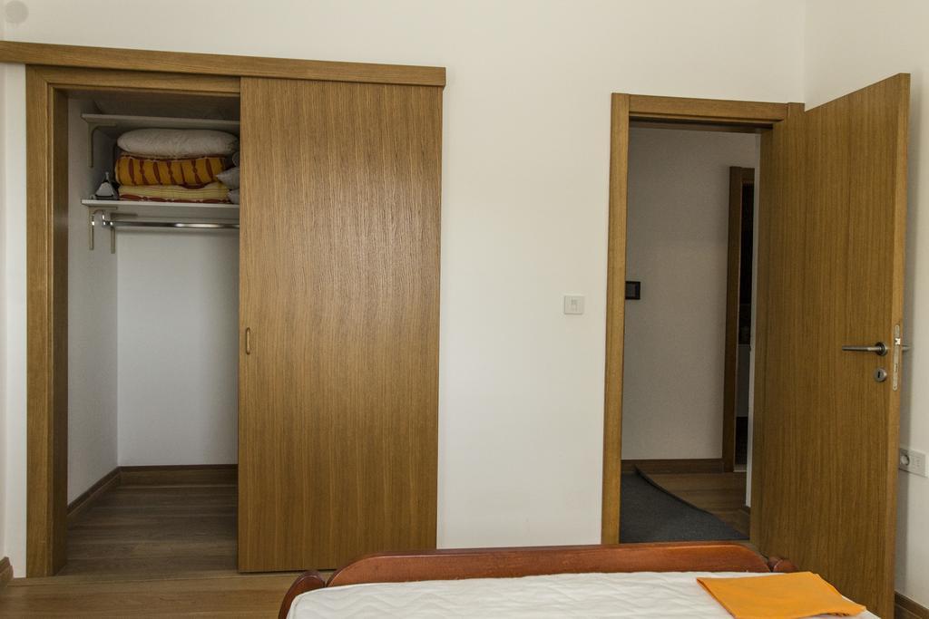 Apartment-Hotel Vila Petrovic-Becici Budva Bagian luar foto