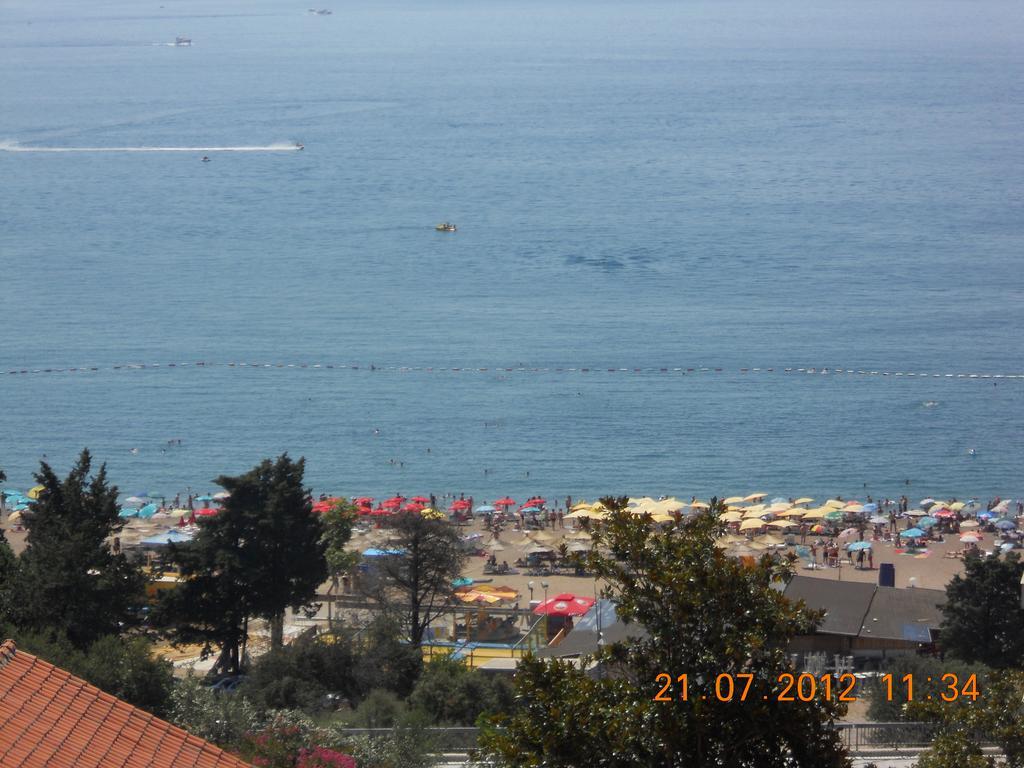 Apartment-Hotel Vila Petrovic-Becici Budva Bagian luar foto