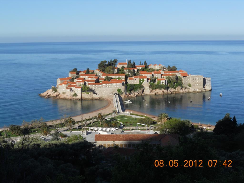 Apartment-Hotel Vila Petrovic-Becici Budva Bagian luar foto