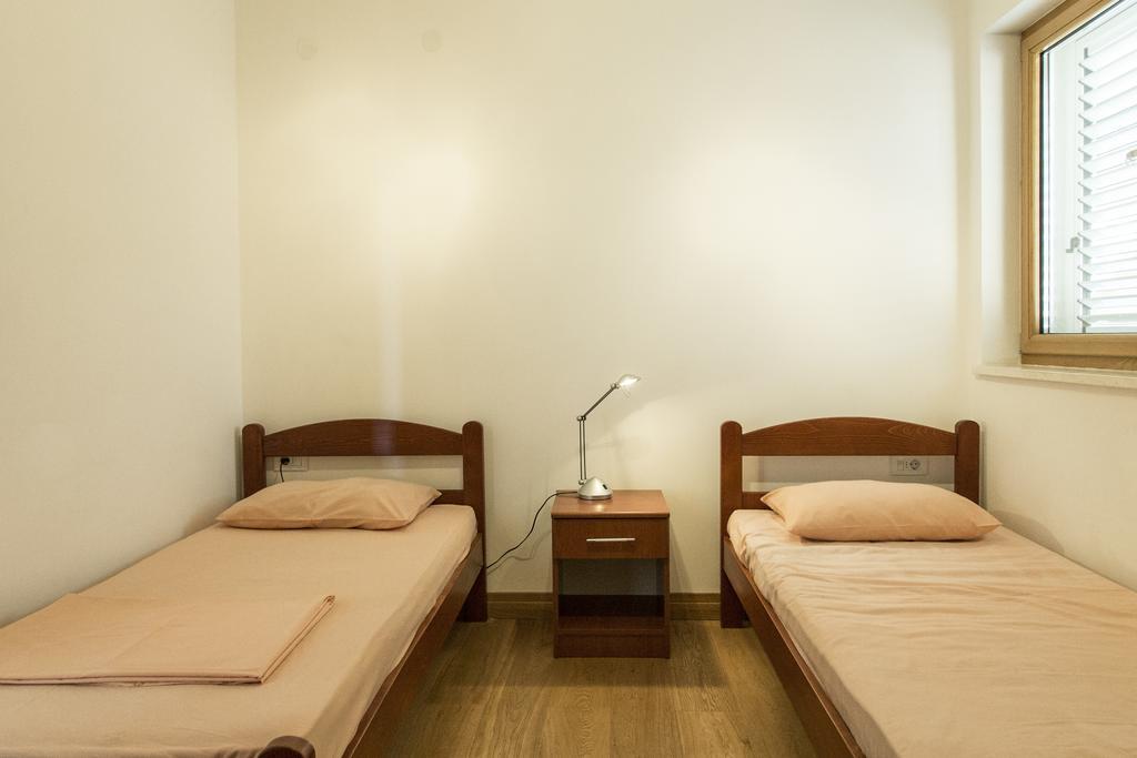 Apartment-Hotel Vila Petrovic-Becici Budva Bagian luar foto
