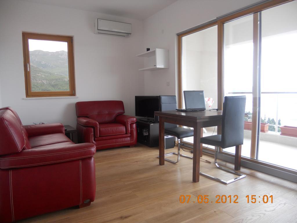 Apartment-Hotel Vila Petrovic-Becici Budva Bagian luar foto
