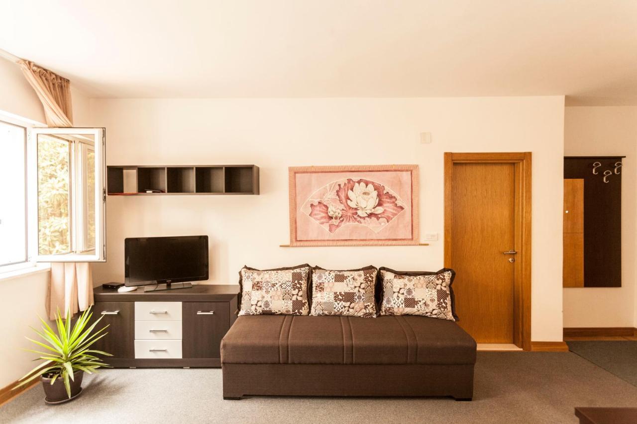 Apartment-Hotel Vila Petrovic-Becici Budva Bagian luar foto