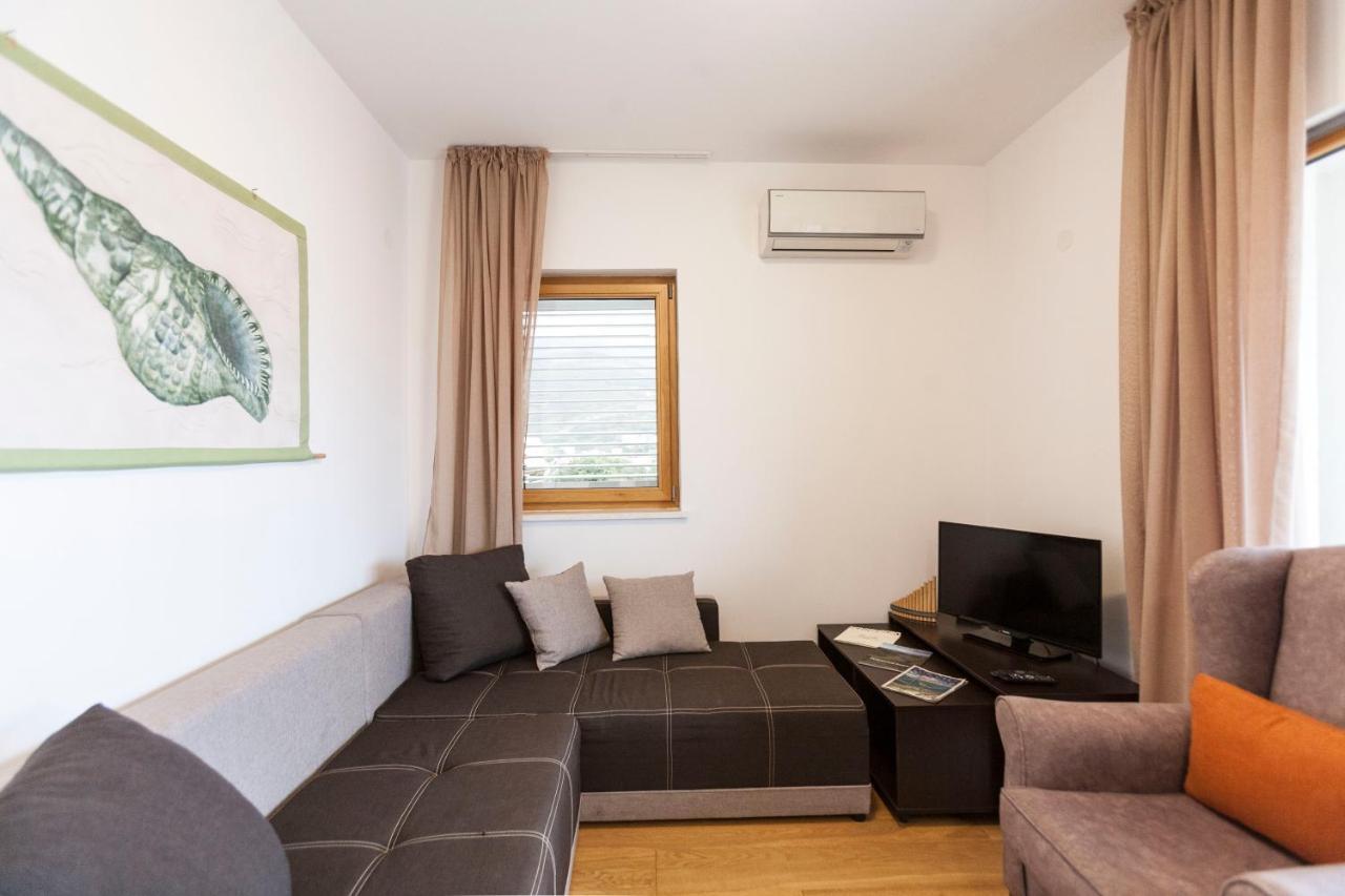 Apartment-Hotel Vila Petrovic-Becici Budva Bagian luar foto
