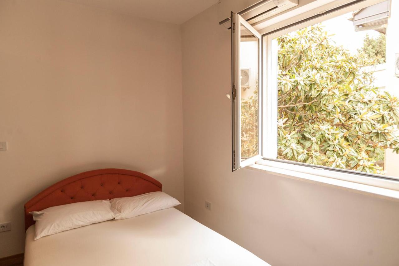 Apartment-Hotel Vila Petrovic-Becici Budva Bagian luar foto