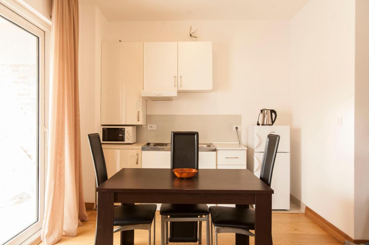 Apartment-Hotel Vila Petrovic-Becici Budva Bagian luar foto