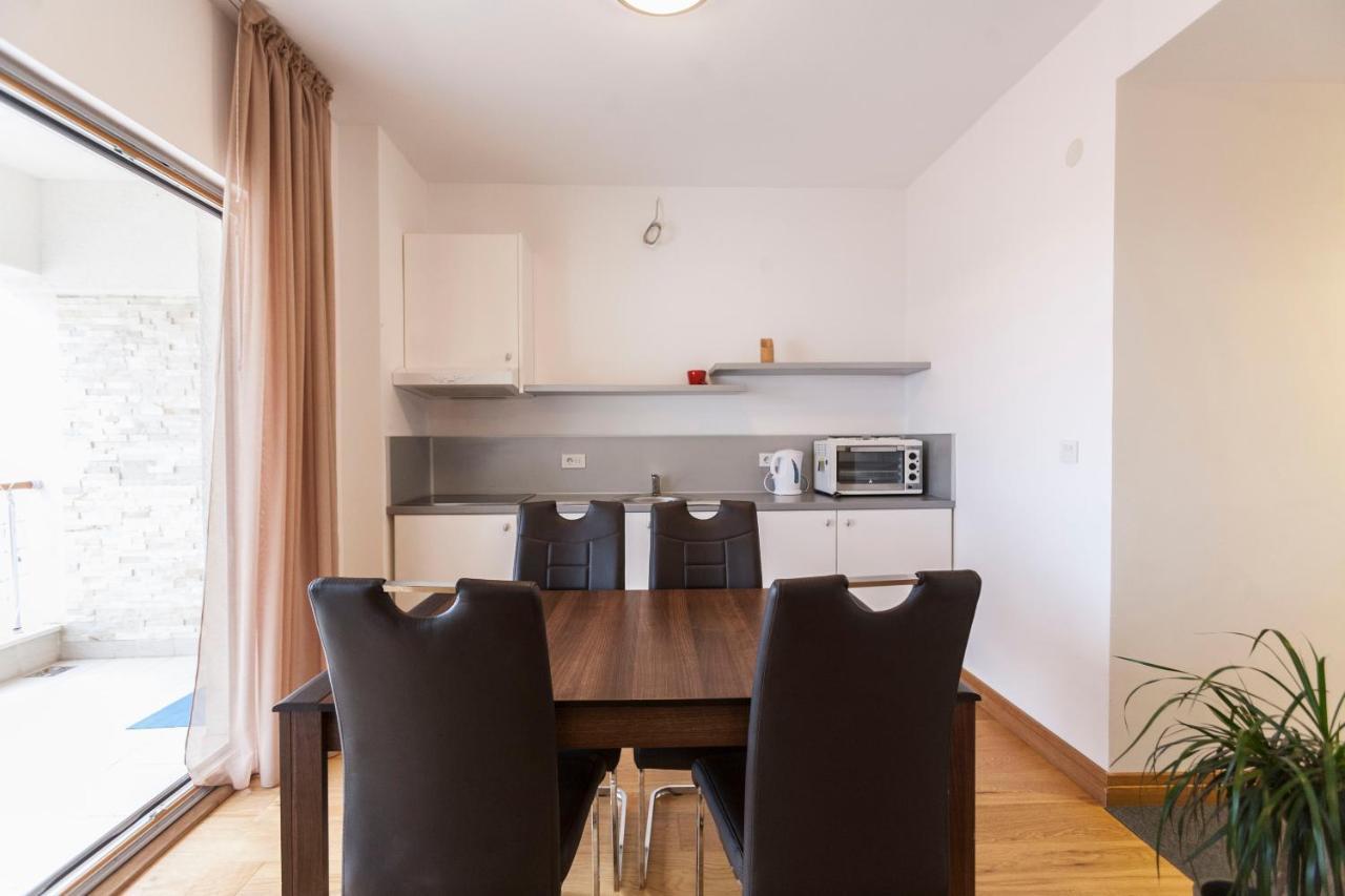 Apartment-Hotel Vila Petrovic-Becici Budva Bagian luar foto