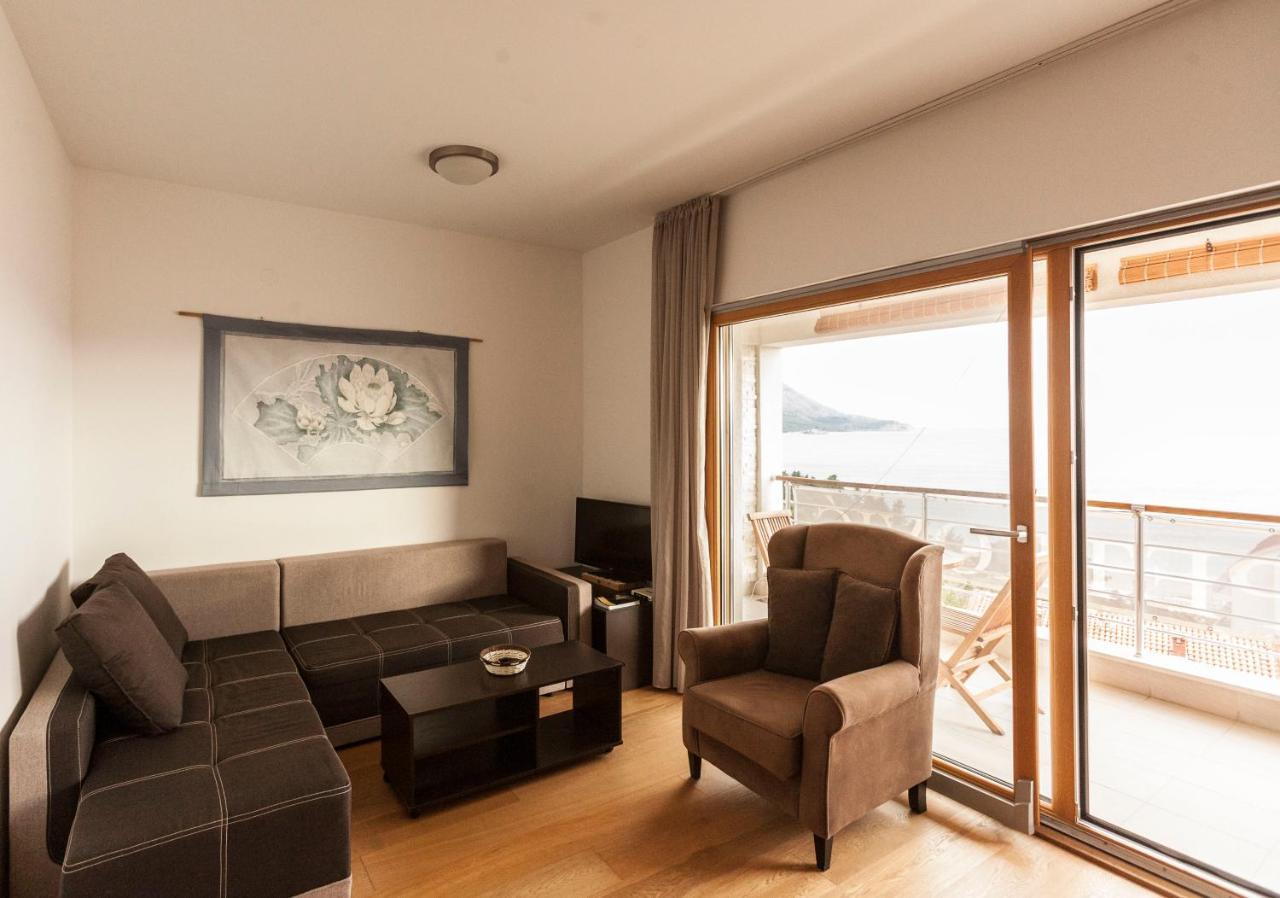 Apartment-Hotel Vila Petrovic-Becici Budva Bagian luar foto