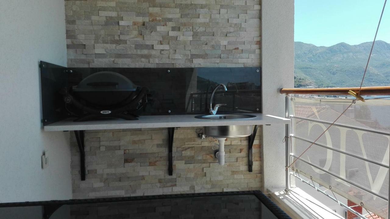 Apartment-Hotel Vila Petrovic-Becici Budva Bagian luar foto