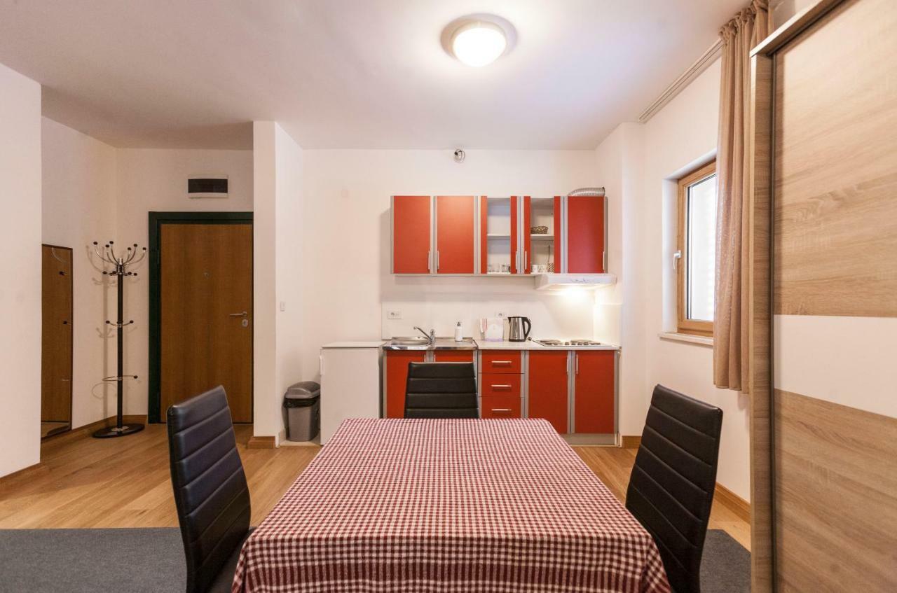 Apartment-Hotel Vila Petrovic-Becici Budva Bagian luar foto